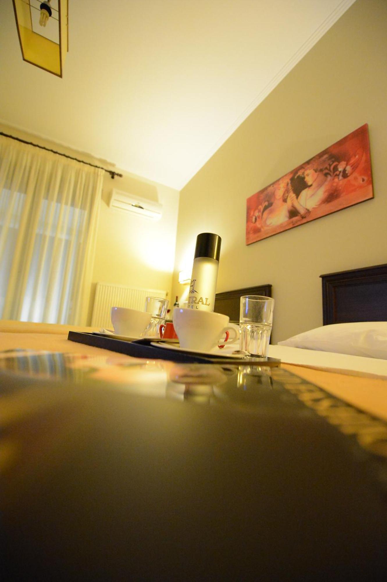 Central Hotel Paralía Zewnętrze zdjęcie