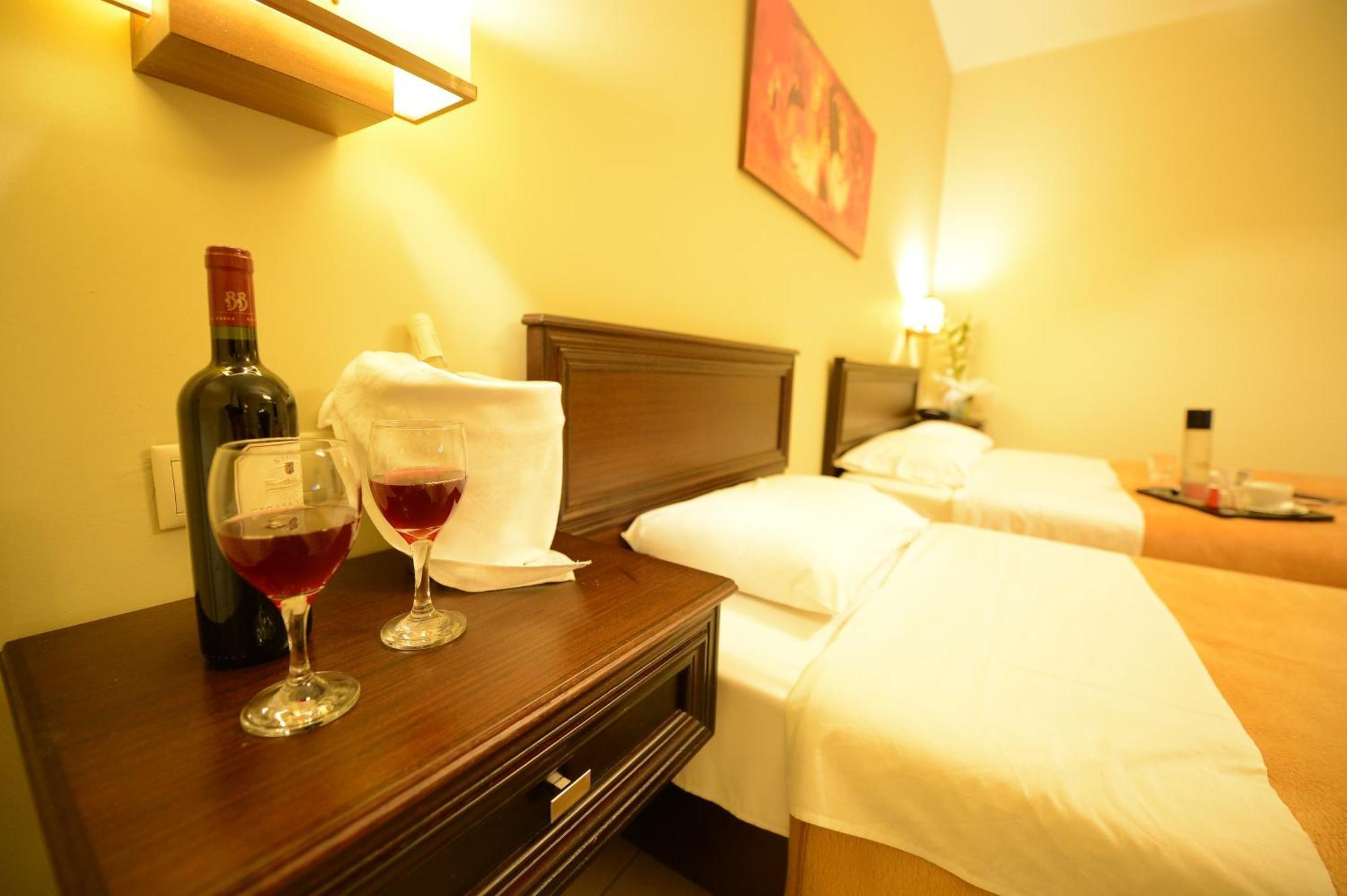 Central Hotel Paralía Zewnętrze zdjęcie