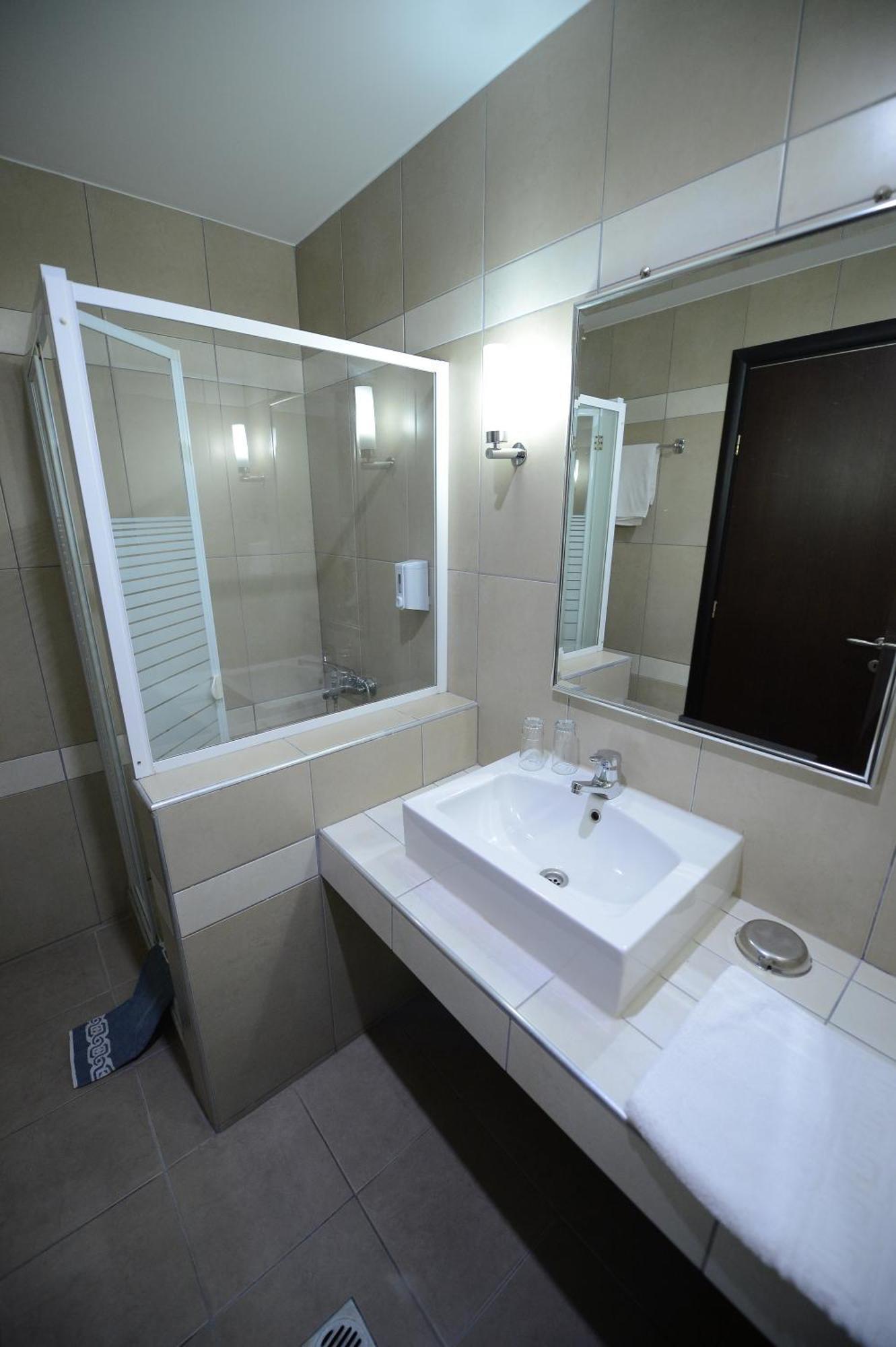 Central Hotel Paralía Zewnętrze zdjęcie